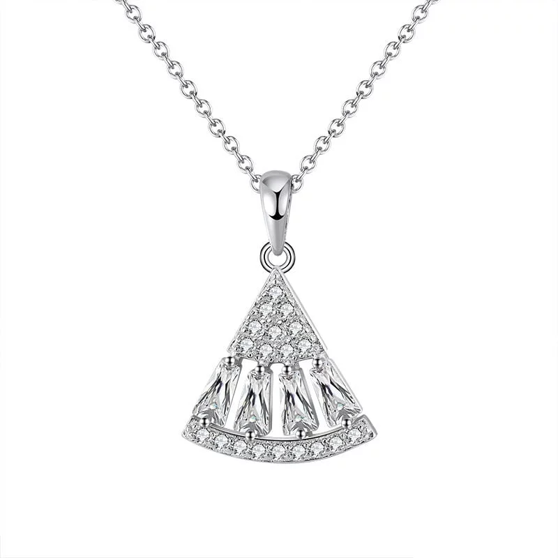 Trikampis pakabukas su cirkoniais, , trikampis pakabukas, sidabriniai pakabukai, sidabro papuošalai, sidabro juvelyrika, sidabra jewelry
