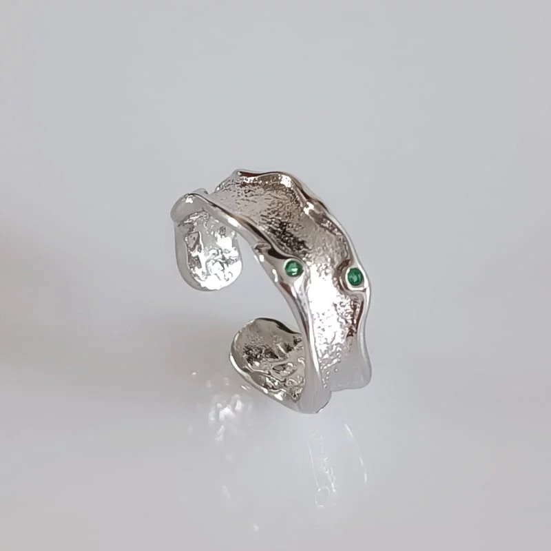 Sidabrinis žiedas su žaliom akutėm, žiedas su žaliom akutėm, sidabriniai žiedai, Sidabra Jewelry