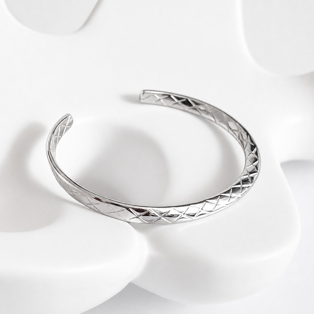 Sidabrinė apyrankė Carved 3 sidabra jewelry