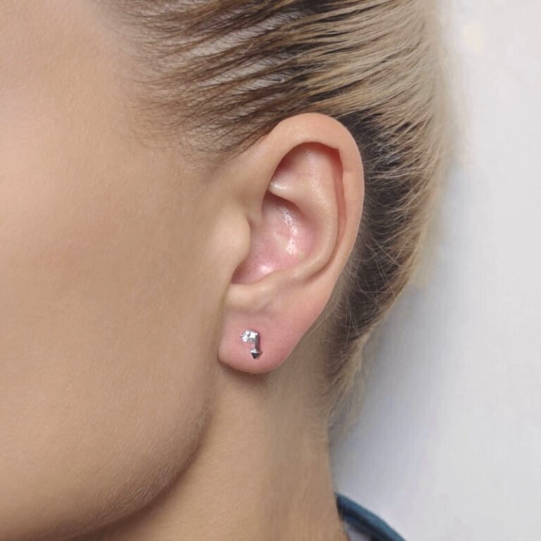 Helix auskarai Arrow