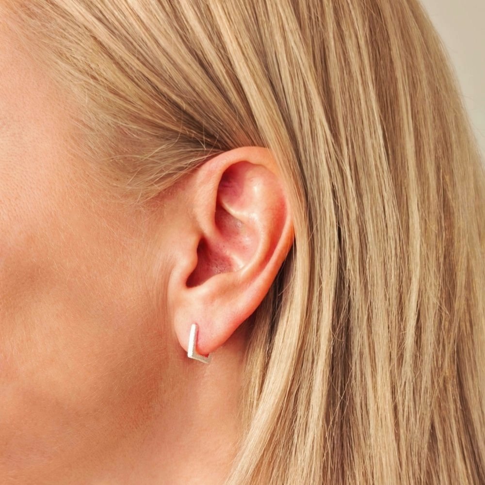 Sidabriniai auskarai Frame 2 sidabro auskarai